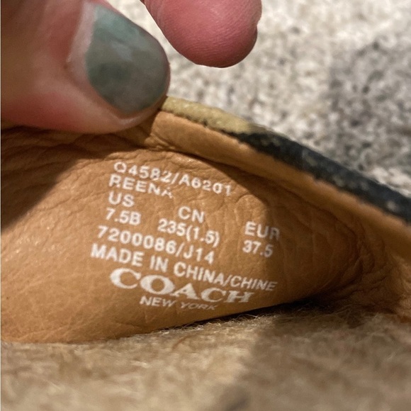 Coach New York Wicker Flat Shoes with Ankle Straps - Size 7.5 - Picture 11 of 11